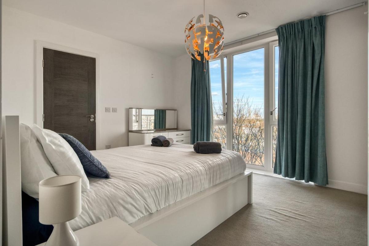 Modern Charming 2 Bed Flat With Amazing Views